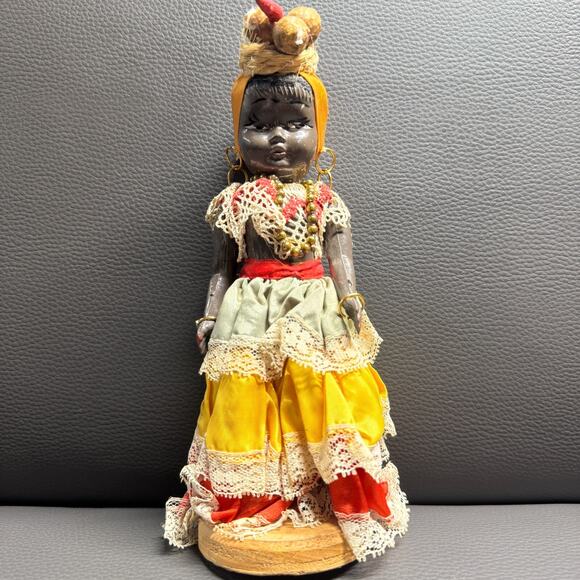 Vintage Caribbean Doll On Stand 9" Layered Tropical Dress Coconuts Earrings - Picture 1 of 6